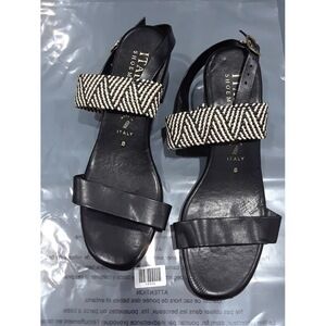 Italian Shoemakers Sandal Black and tan heeled adjustable strap Black Size: 8